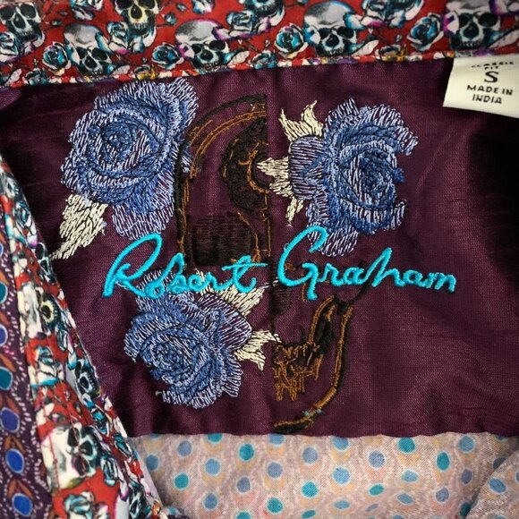 Robert Graham Button Up Short Sleeve Shirt S Purple Geometric Skulls Embroidery - Picture 8 of 8
